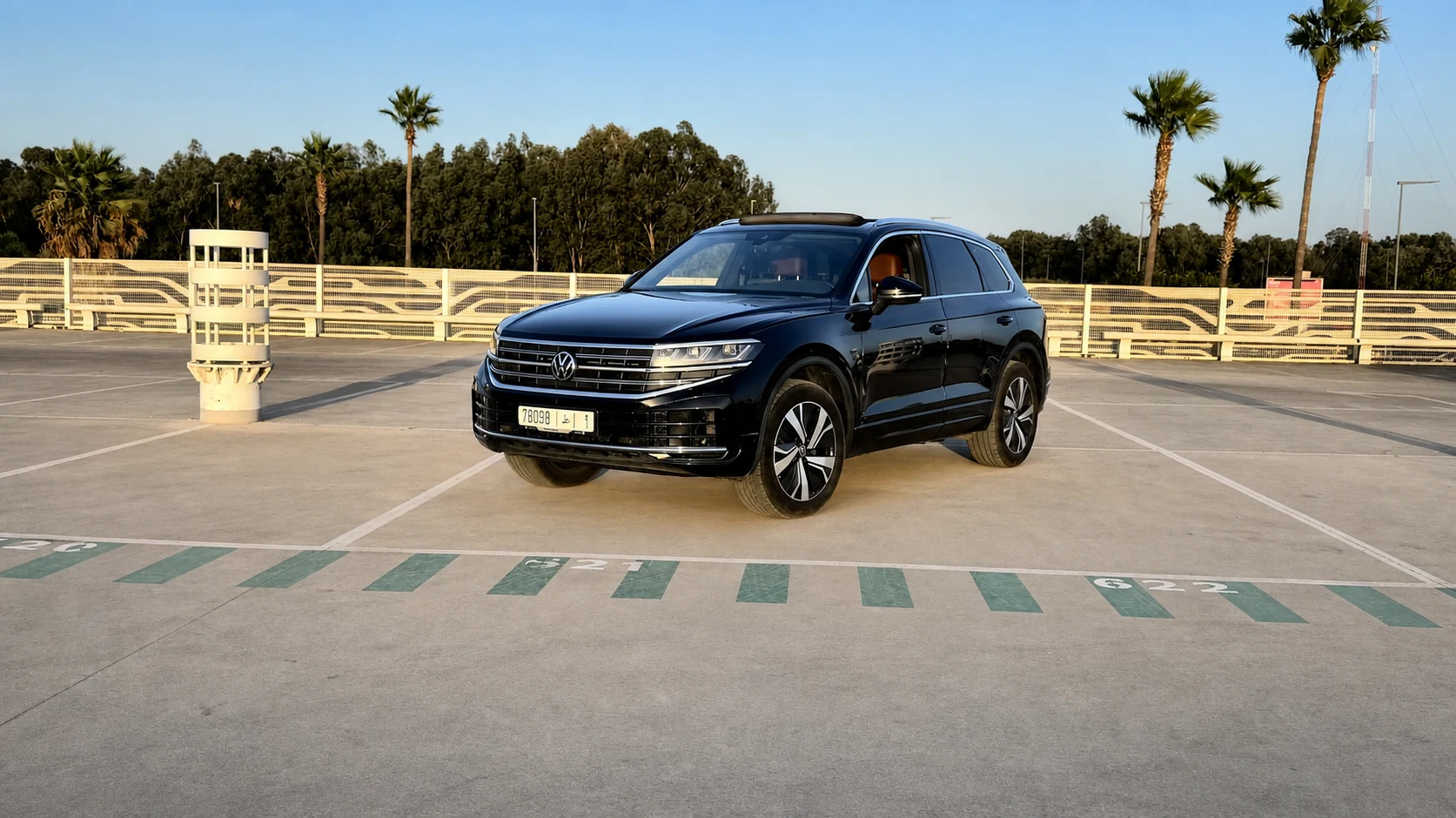 Volkswagen Touareg vue 1